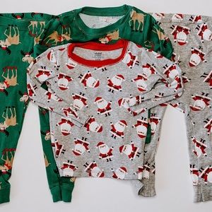 Carter’s // 4 piece Christmas Themed Pajama Set